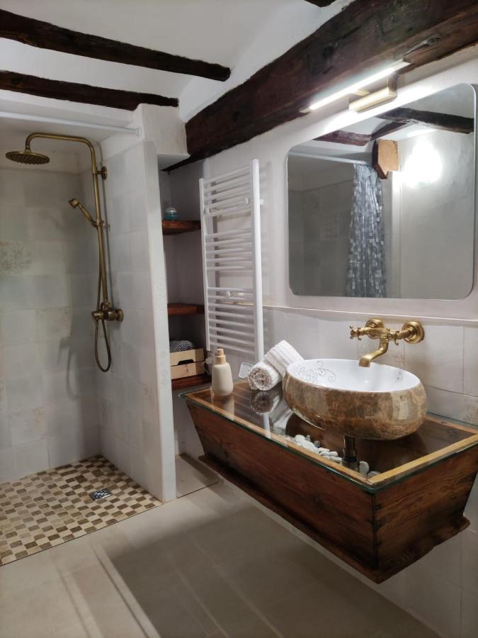 El Castella Villa เบเซย์เต ภายนอก รูปภาพ